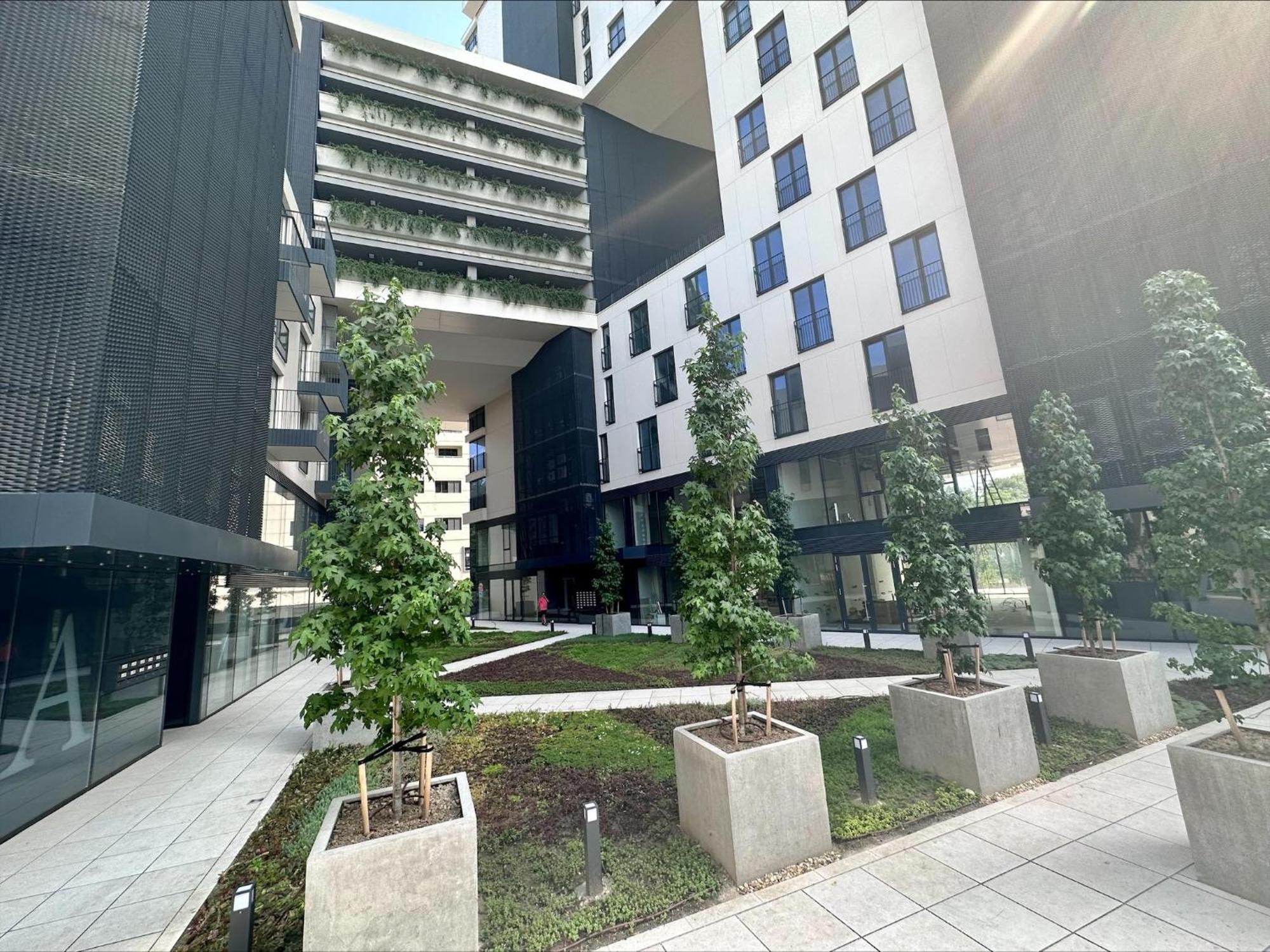 Apartment Polina - 2Bd Next To Sea Garden Варна Экстерьер фото