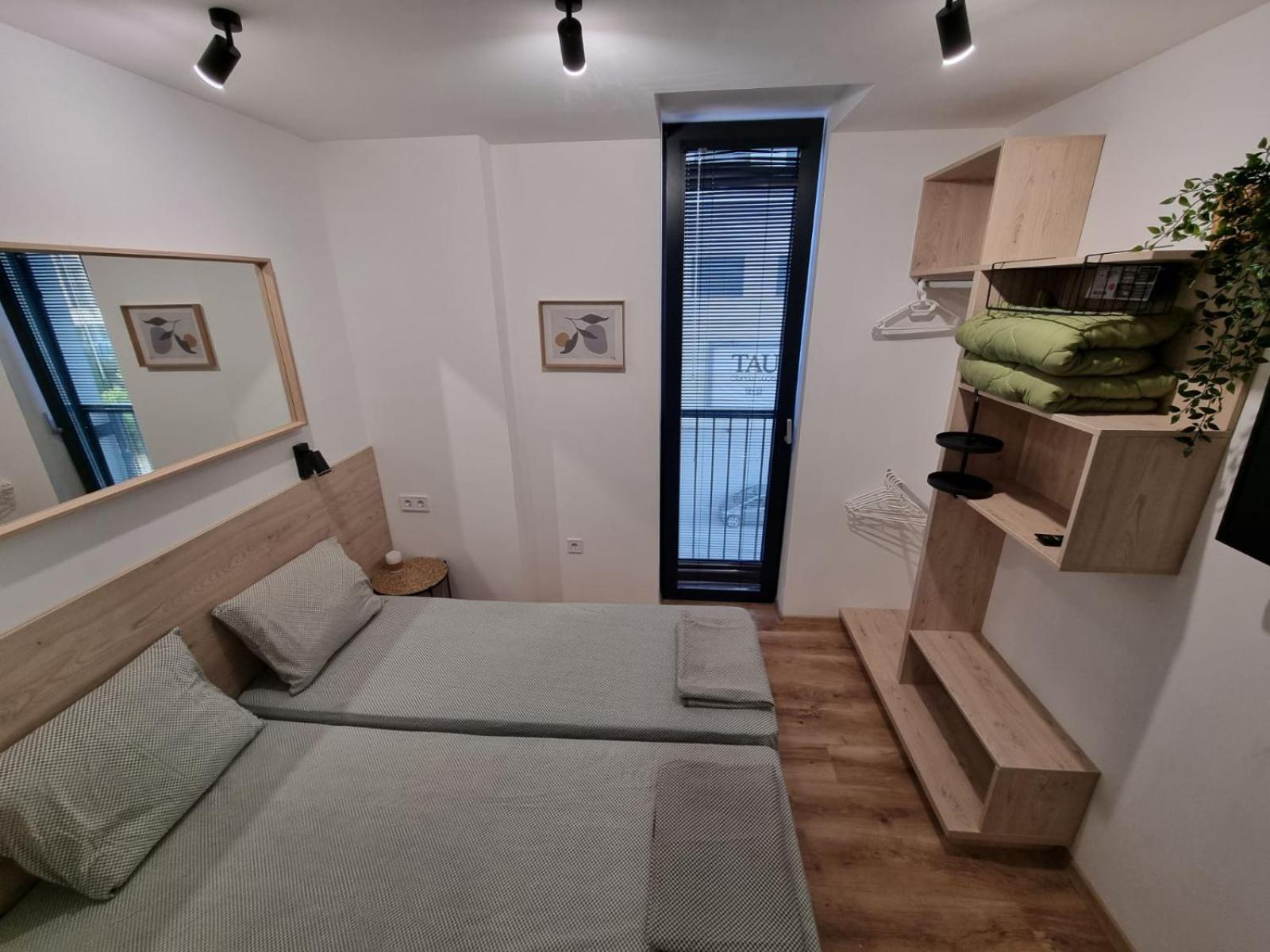 Apartment Polina - 2Bd Next To Sea Garden Варна Экстерьер фото