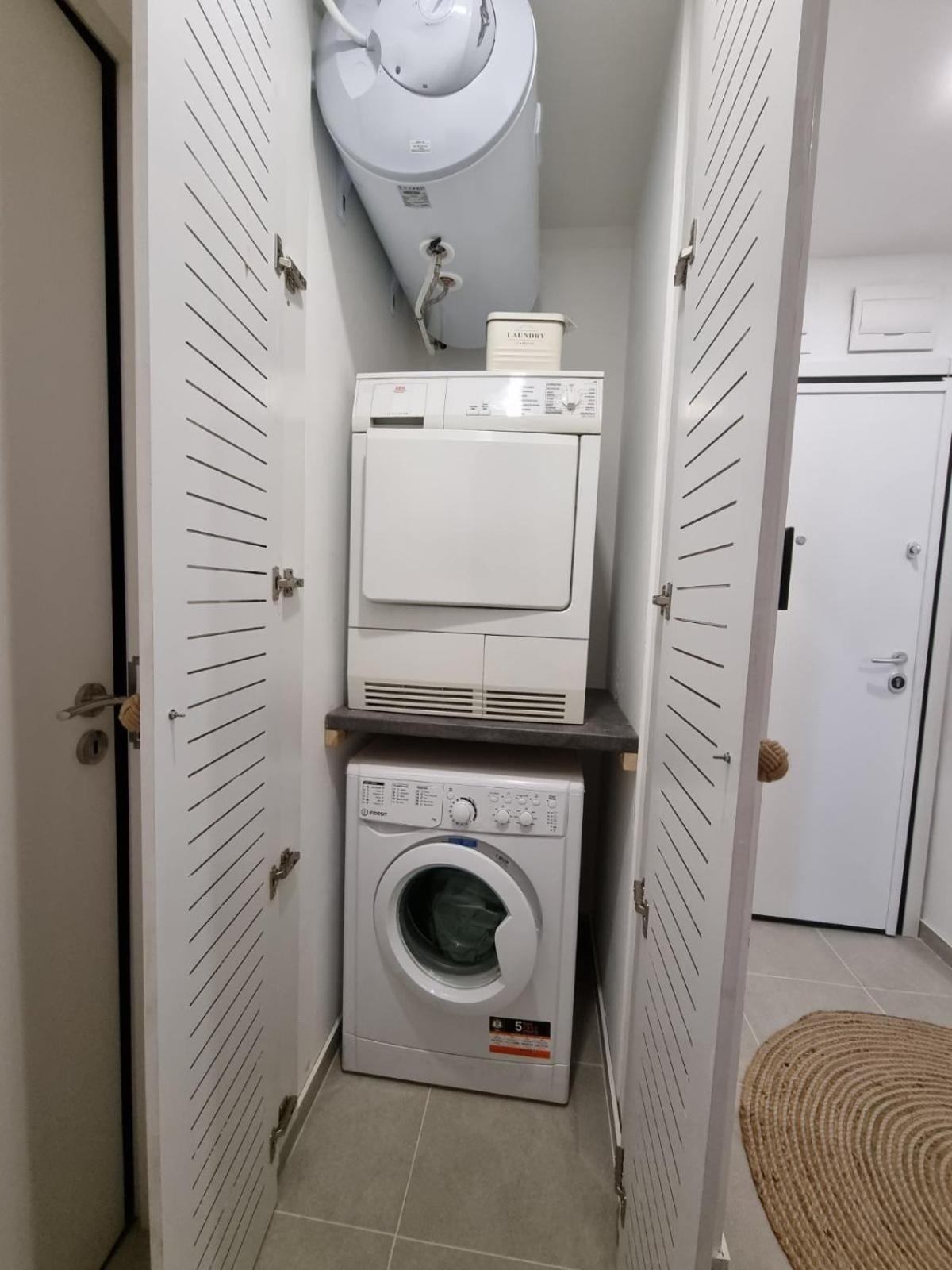 Apartment Polina - 2Bd Next To Sea Garden Варна Экстерьер фото